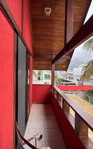 Casa de condomínio à venda com 400m², 6 quartos e 1 vaga Casa de condomínio à venda com 400m², 6 quartos e 1 vagaSuíte 2 (Canadense) - Varanda