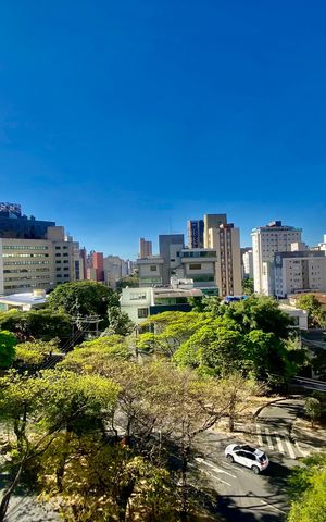 Apartamento à venda com 103m², 3 quartos e 1 vaga Apartamento à venda com 103m², 3 quartos e 1 vagaVista