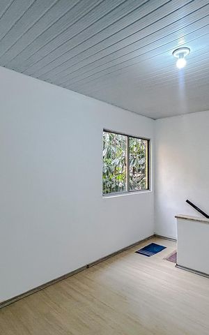 Casa à venda com 160m², 4 quartos e sem vagaSala