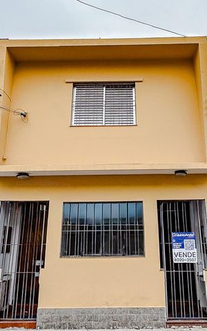 Casa à venda com 160m², 4 quartos e sem vagaFachada