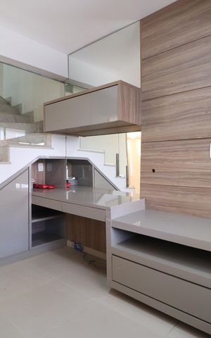 Casa de condomínio para alugar com 130m², 3 quartos e 2 vagasSala de TV