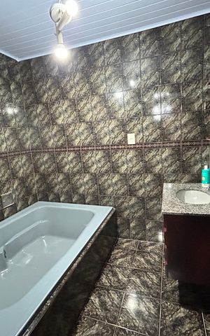 Casa para alugar com 160m², 2 quartos e sem vagaBanheiro