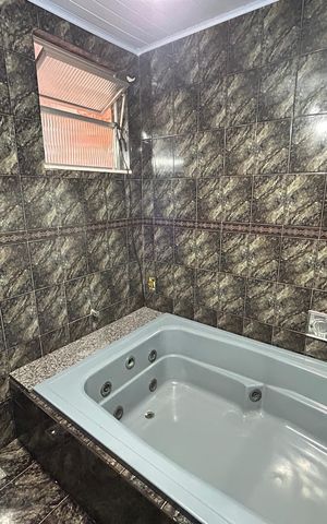 Casa para alugar com 160m², 2 quartos e sem vagaBanheiro