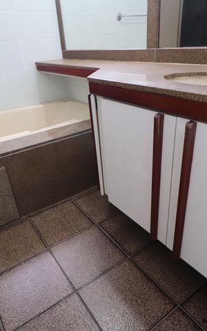Apartamento para alugar com 160m², 4 quartos e 4 vagasBanheiro do Quarto 2