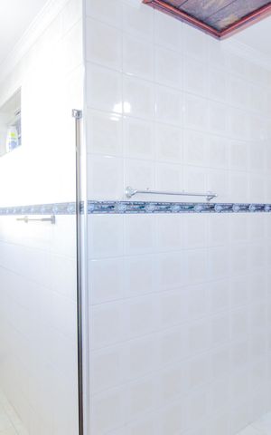 Casa à venda com 225m², 4 quartos e 7 vagasBanheiro 
