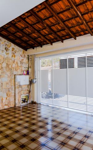 Casa à venda com 225m², 4 quartos e 7 vagasGaragem 
