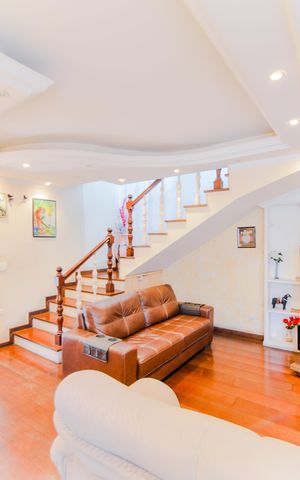 Casa à venda com 225m², 4 quartos e 7 vagasSala 