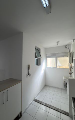 Apartamento para alugar com 60m², 2 quartos e 1 vaga Apartamento para alugar com 60m², 2 quartos e 1 vagaCozinha e Área de Serviço