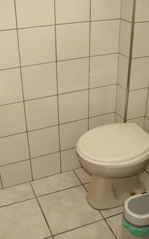 Casa à venda com 250m², 4 quartos e 4 vagasBanheiro social