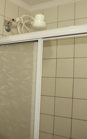 Casa à venda com 250m², 4 quartos e 4 vagasBanheiro social