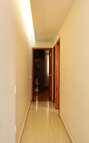 Apartamento à venda com 83m², 3 quartos e 2 vagas Apartamento à venda com 83m², 3 quartos e 2 vagasCorredor