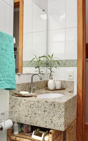 Apartamento à venda com 83m², 3 quartos e 2 vagas Apartamento à venda com 83m², 3 quartos e 2 vagasSuíte - Banheiro