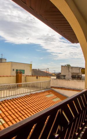 Casa à venda com 276m², 3 quartos e 10 vagas Casa à venda com 276m², 3 quartos e 10 vagasVaranda do quarto 3
