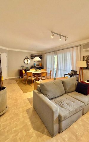 Apartamento à venda com 126m², 3 quartos e 2 vagas Apartamento à venda com 126m², 3 quartos e 2 vagasSala