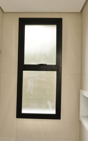 Apartamento à venda com 133m², 3 quartos e 3 vagas Apartamento à venda com 133m², 3 quartos e 3 vagasBanheiro das Semi-suítes