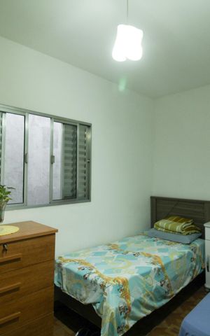Casa à venda com 133m², 4 quartos e 2 vagasCasa 1