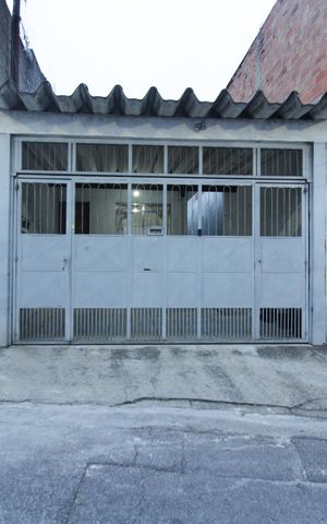 Casa à venda com 133m², 4 quartos e 2 vagasCasa