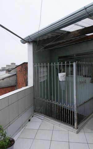 Casa à venda com 133m², 4 quartos e 2 vagasCasa 2