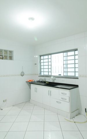 Casa à venda com 133m², 4 quartos e 2 vagasCasa 2