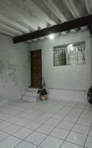 Casa à venda com 133m², 4 quartos e 2 vagasCasa