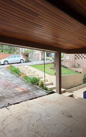 Casa de condomínio para alugar com 269m², 3 quartos e 4 vagas