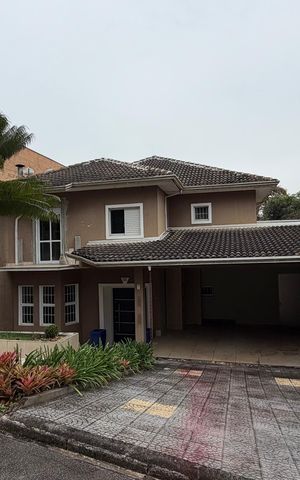 Casa de condomínio para alugar com 269m², 3 quartos e 4 vagas
