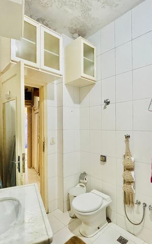 Apartamento à venda com 103m², 3 quartos e sem vagaBanheiro social