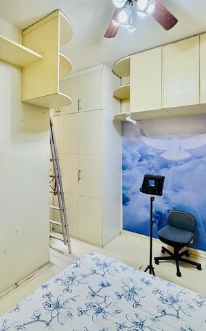 Apartamento à venda com 103m², 3 quartos e sem vagaQuarto