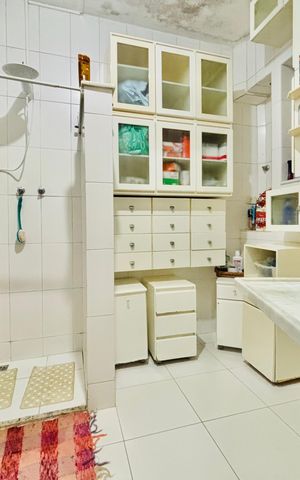 Apartamento à venda com 103m², 3 quartos e sem vagaBanheiro social