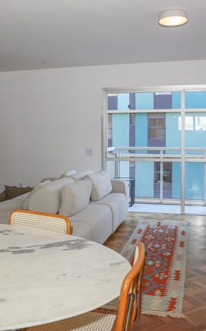 Apartamento à venda com 112m², 3 quartos e 2 vagas Apartamento à venda com 112m², 3 quartos e 2 vagasSala