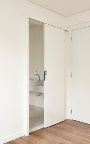 Apartamento à venda com 184m², 3 quartos e 4 vagas Apartamento à venda com 184m², 3 quartos e 4 vagasSemi-suíte 1