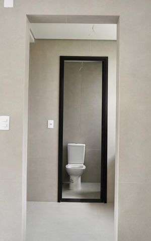 Apartamento à venda com 184m², 3 quartos e 4 vagas Apartamento à venda com 184m², 3 quartos e 4 vagasCozinha e Área de Serviço