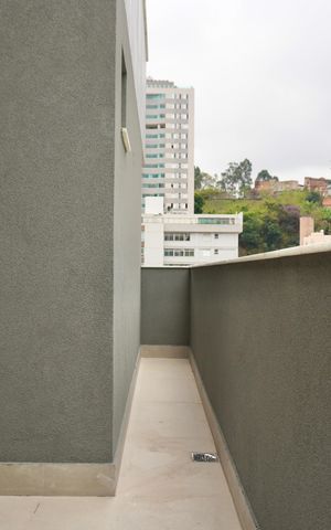 Apartamento à venda com 184m², 3 quartos e 4 vagas Apartamento à venda com 184m², 3 quartos e 4 vagasVaranda 1 da Cobertura