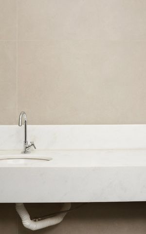 Apartamento à venda com 184m², 3 quartos e 4 vagas Apartamento à venda com 184m², 3 quartos e 4 vagasCozinha e Área de Serviço - Lavabo