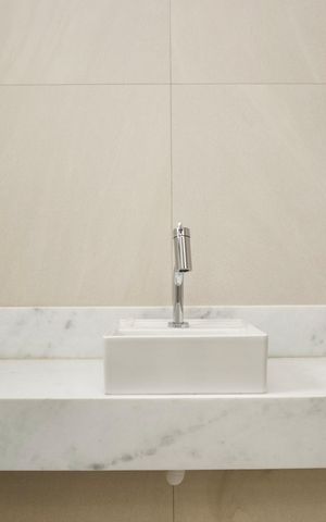 Apartamento à venda com 184m², 3 quartos e 4 vagas Apartamento à venda com 184m², 3 quartos e 4 vagasBanheiro da Suíte