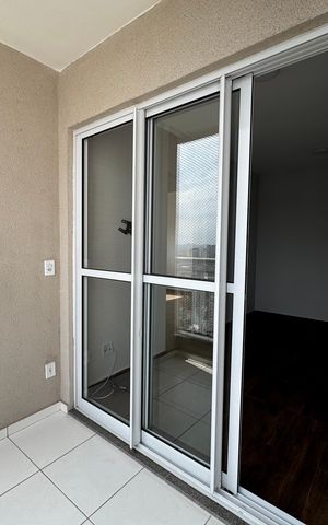 Apartamento à venda com 49m², 2 quartos e 1 vaga Apartamento à venda com 49m², 2 quartos e 1 vagaVaranda da sala
