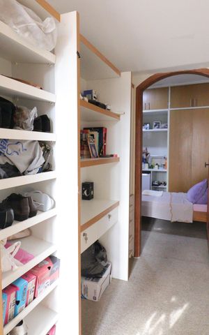 Casa à venda com 282m², 5 quartos e 2 vagasSuíte 2 - Closet