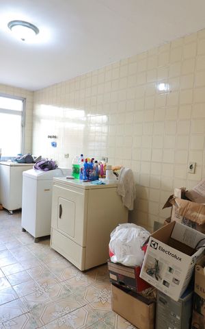 Casa à venda com 282m², 5 quartos e 2 vagasÁrea de Serviço