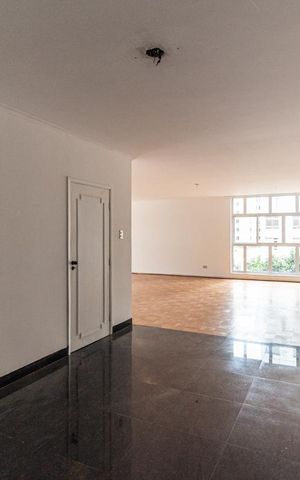 Apartamento à venda com 250m², 3 quartos e 1 vaga Apartamento à venda com 250m², 3 quartos e 1 vagaSala 1