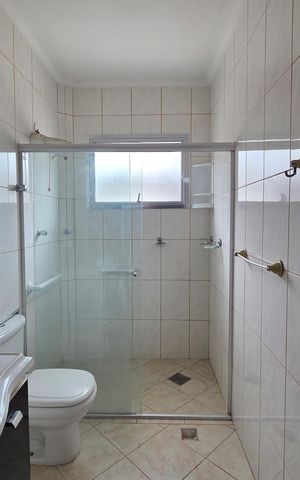 Apartamento para alugar com 170m², 3 quartos e 1 vaga Apartamento para alugar com 170m², 3 quartos e 1 vagaBanheiro