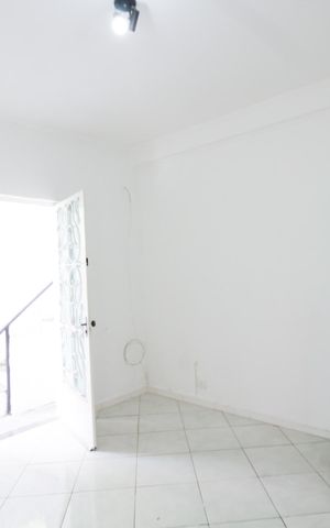 Casa para alugar com 71m², 1 quarto e sem vaga Casa para alugar com 71m², 1 quarto e sem vagaSala