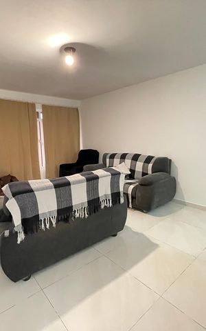 Casa à venda com 132m², 4 quartos e 2 vagasSala