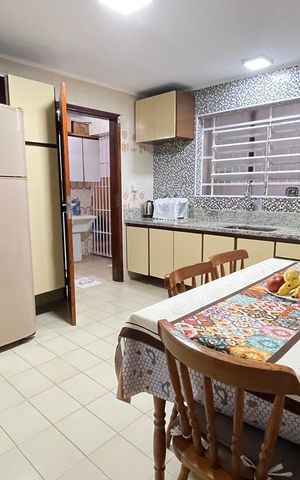 Casa à venda com 132m², 4 quartos e 2 vagasCozinha