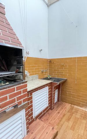 Casa à venda com 132m², 4 quartos e 2 vagasQuintal/Churrasqueira