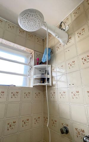 Casa à venda com 132m², 4 quartos e 2 vagasBanheiro 1