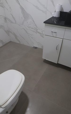 Casa para alugar com 120m², 4 quartos e 3 vagasBanheiro suíte 
