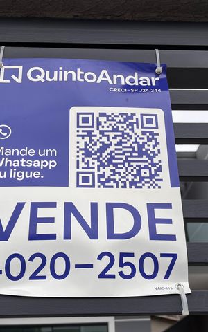 Casa à venda com 150m², 3 quartos e 4 vagasPlaquinha