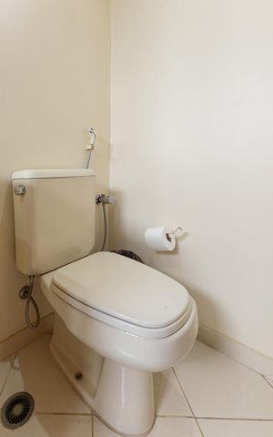 Apartamento à venda com 234m², 4 quartos e 4 vagas Apartamento à venda com 234m², 4 quartos e 4 vagasBanheiro da Suíte 2