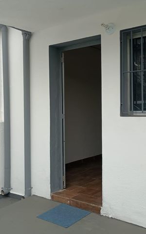Casa para alugar com 120m², 2 quartos e sem vaga Casa para alugar com 120m², 2 quartos e sem vagaÁrea externa