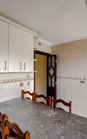 Casa para alugar com 158m², 3 quartos e 3 vagasCozinha